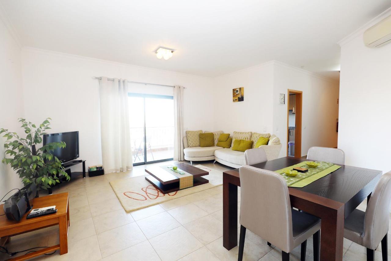 A68 - Palmeiras Paz Apartment Лагос Екстериор снимка