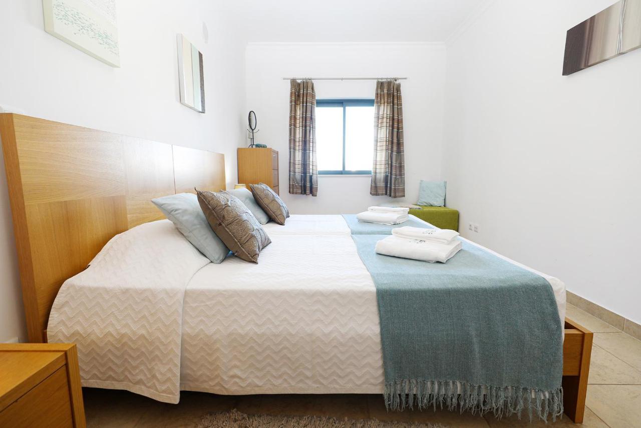A68 - Palmeiras Paz Apartment Лагос Екстериор снимка